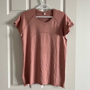 Lululemon Swiftly short sleeve tee